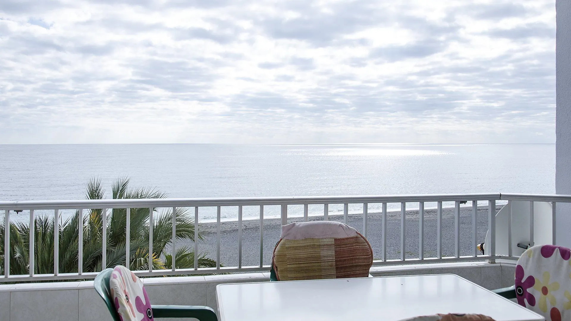 Apartamentos Alkisol Velilla-Taramay